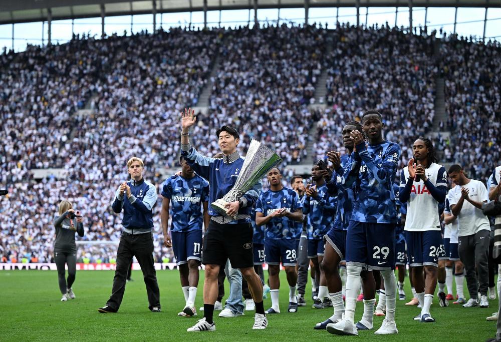 中足联纪律道德准则：球迷歧视行为将使俱乐部至少被罚50万元